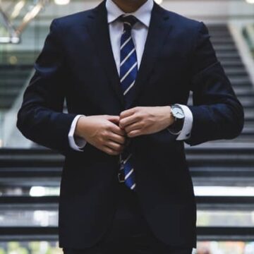 how to welcome a new employee