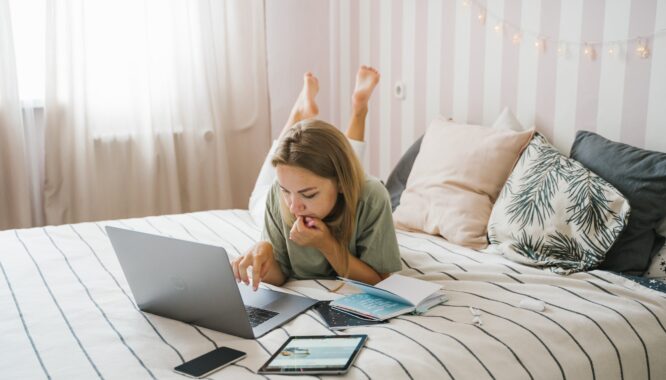 What is Telecommuting? Pros and Cons